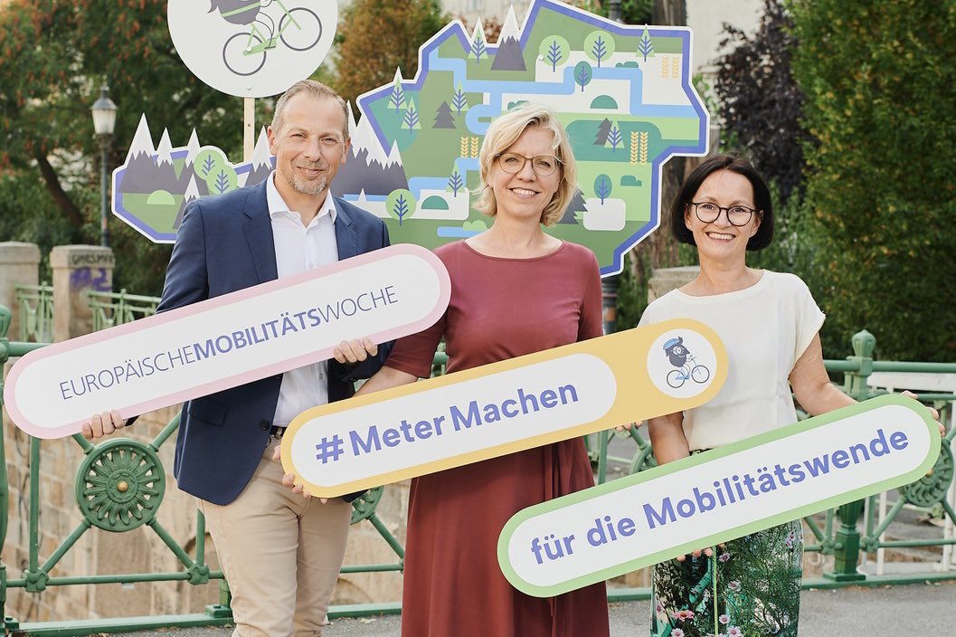 Ab 16/09: Eine Woche im Zeichen von klimafreundlicher Mobilität! Städte leisten dafür einen wichtigen Beitrag. Wege werden auf Öffis, Fuß- u. Radverkehr verlagert. Auch der @staedtebund unterstützt diese Aktion

#metermachen #mobilitaetswende #klimaschutz  Foto: BMK/MHörmandinger