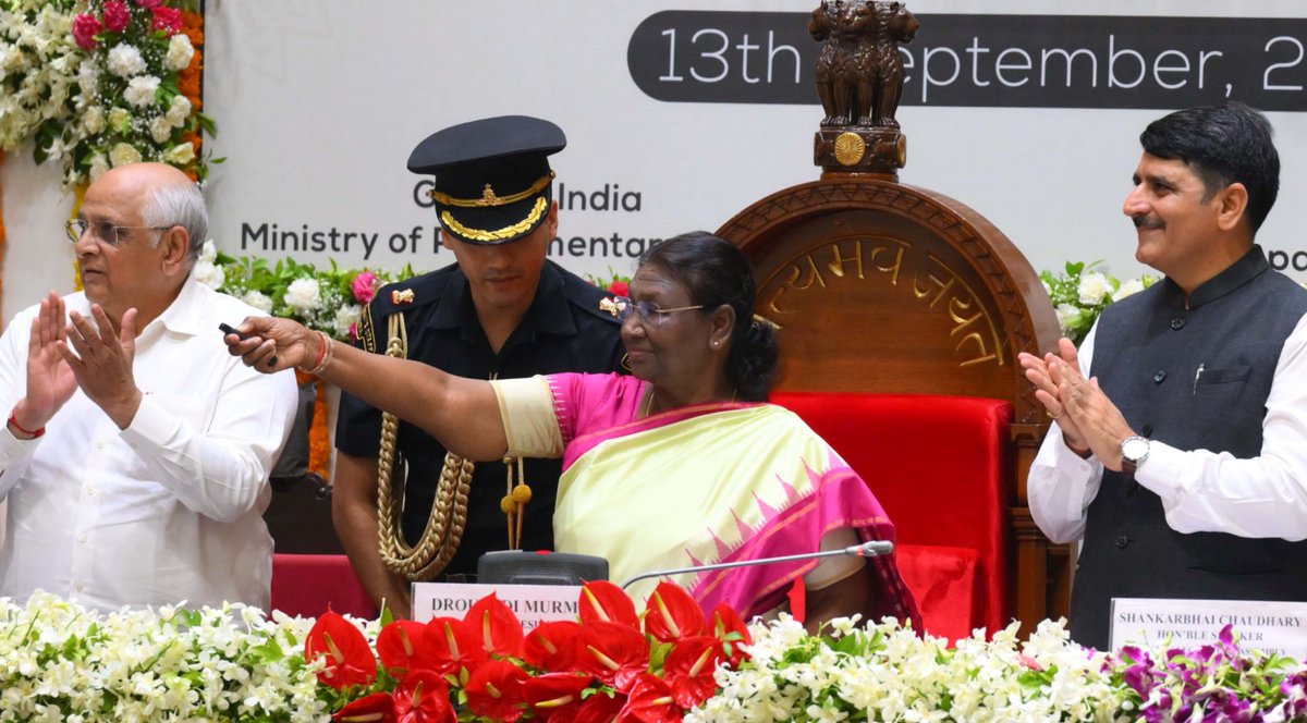 NICMeity's tweet image. Hon&apos;ble President of India inaugurated the National eVidhan Application (NeVA) in Gujarat Legislative Assembly, in the presence of Hon’ble CM, Gujarat, Hon&apos;ble Speaker, Gujarat Vidhan Sabha, and Members of the Legislative Assembly.
#NICMeitY