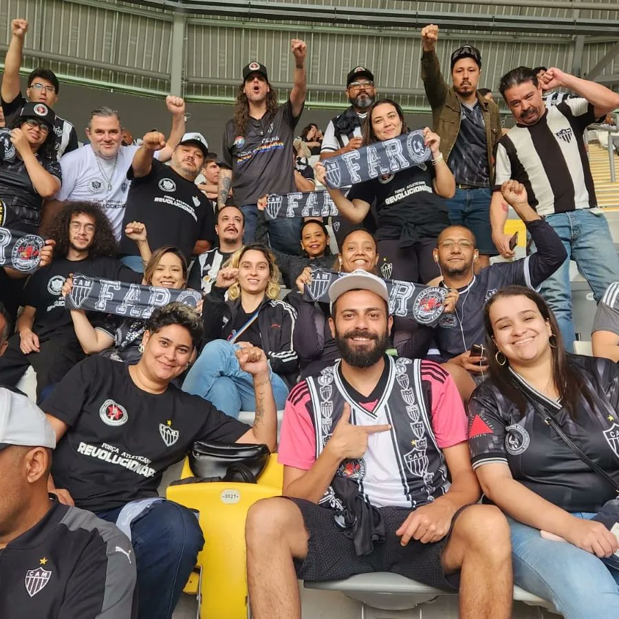 AtleticanaRev's tweet photo. Começando o dia relembrando o primeiro jogo na nossa @arenamrv.

E sábado tem mais! Estaremos no setor leste superior, próximo ao bloco 322, sempre carregando nossas bandeiras e nossas lutas!
Venha nos conhecer e torcer com a FAR! 
✊🏿🏳️‍🌈⭐

#arenadogalo #arenamrv #galo115anos https://t.co/WG357TmaBT