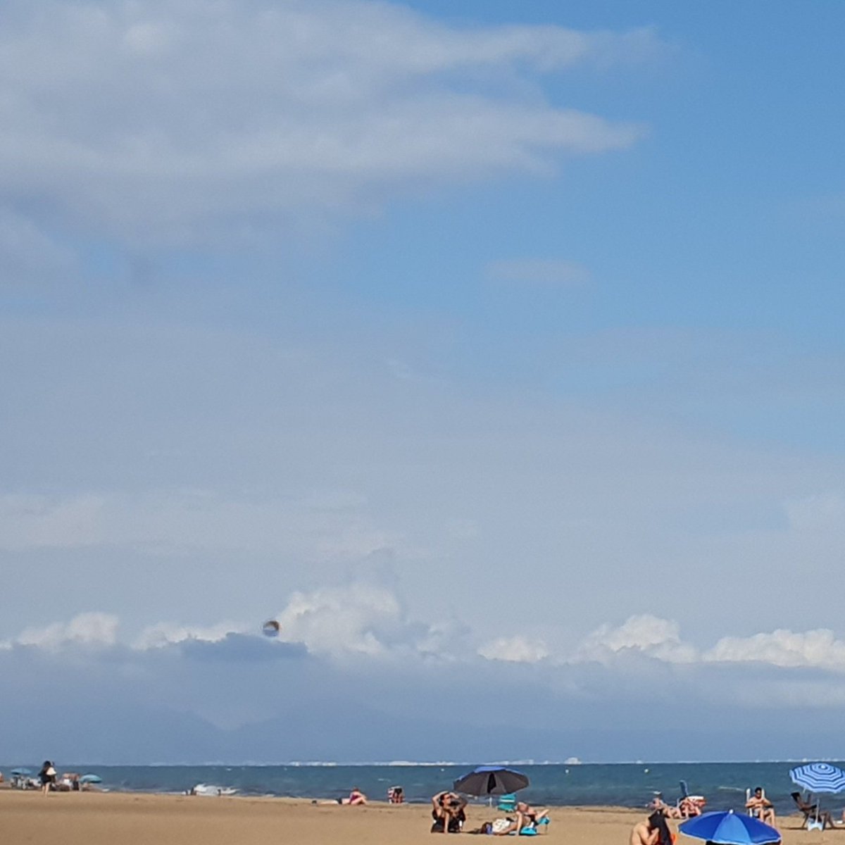 En Cullera se está cociendo algo. 💧💧