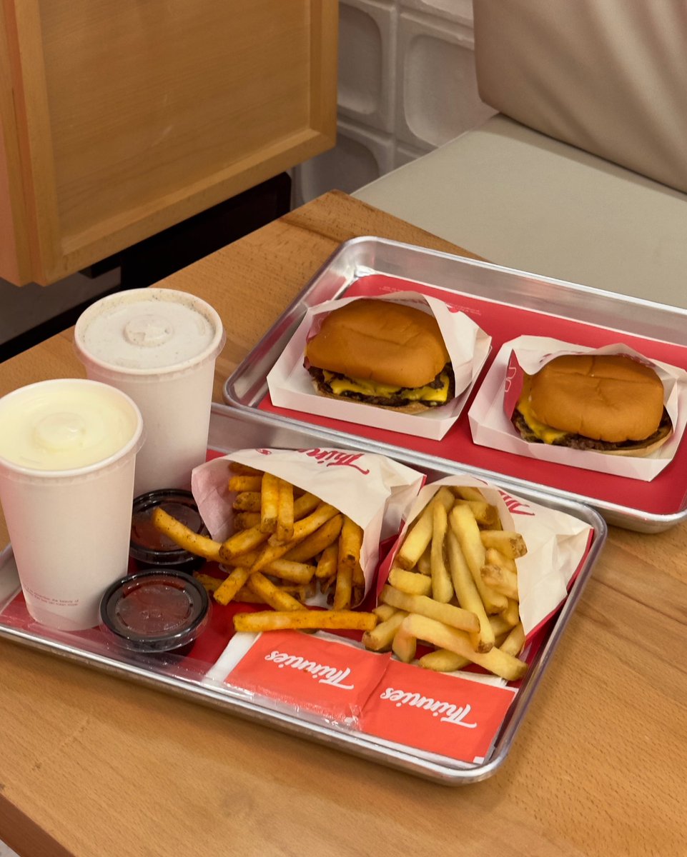 نايف يجرب tweet media