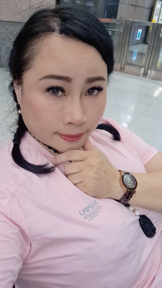#終於結束北漂了～
#拖著雪寶帶著疲累和傷心不捨得心情～
#回家換個行李整裝一下明天繼續南漂～繼續花東南橫😅😅😅
（#愛心留言+#轉推分享+#追蹤跟隨💕💕💕
#大奶
#原味
#離婚熟女
#地方媽媽 https://t.co/TQCjNivX4T