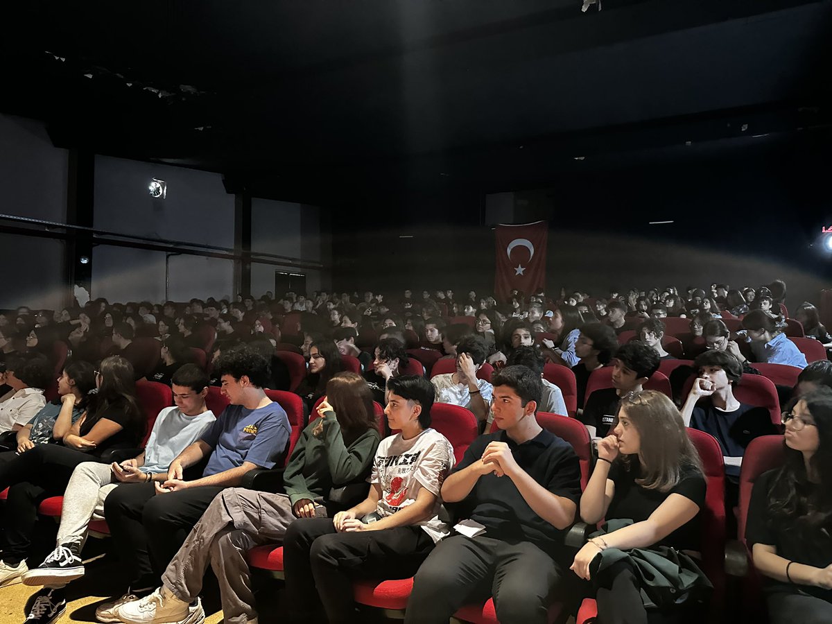 Okulumuz Girişimcilik Kulübü tanıtım etkinliğine yoğun katılım gerçekleşti. Kulüp vizyonunun ve çalışmalarının paylaşıldığı toplantı sonrasında yönetim seçimi için süreçte hızlandı.

#istanbul #kadıköy #girişimcilik