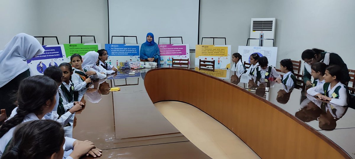 PKGirlGuides's tweet photo. National TOT- Sessions regarding Pakistan Adolescent Forum in collaboration with WHO, Pakistan. Resource Persons from WHO, UNICEF, and ISYD facilitated sessions regarding Adolescent Physical Health, Mental Health, Risk Factors, and Health & hygiene. #PKGuides #UNICEF #WHO #ISYD https://t.co/uetQHYYv9B