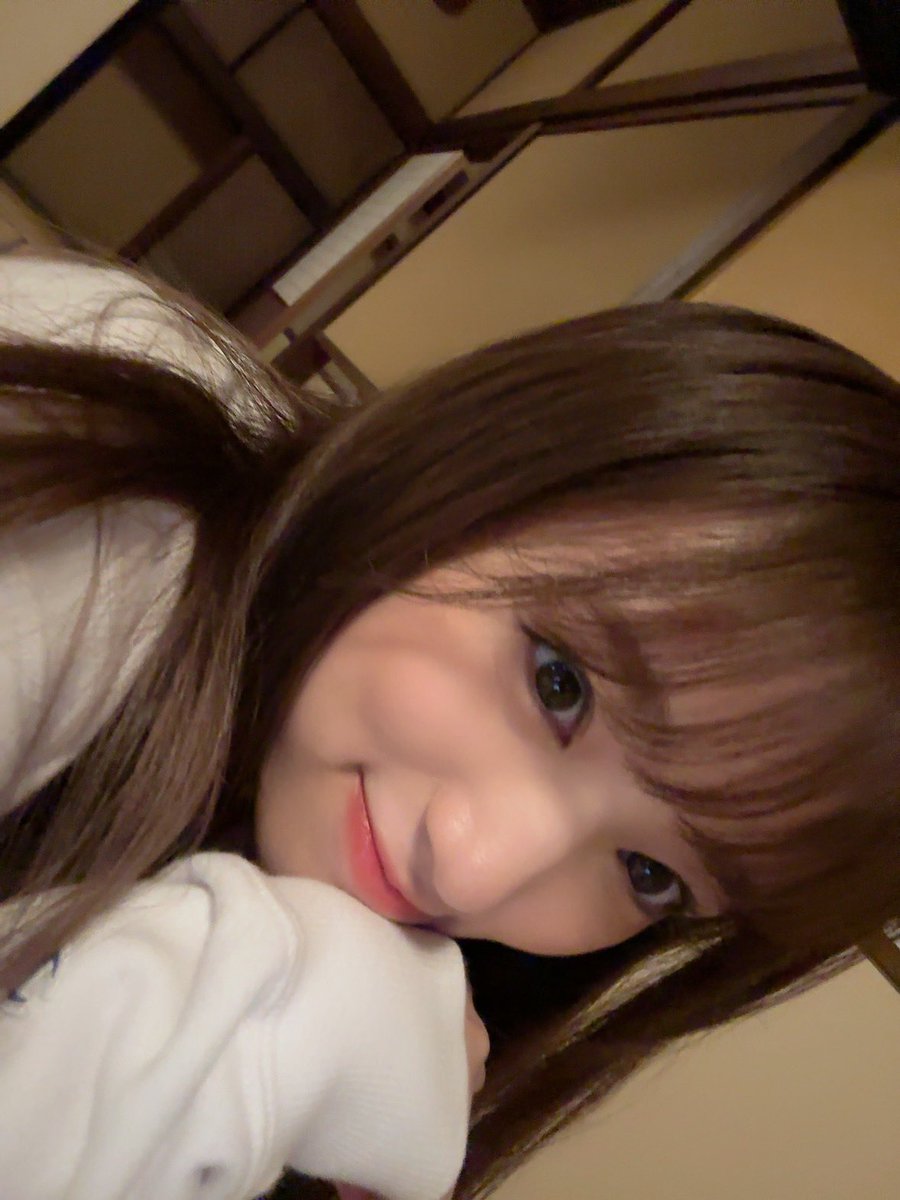 nako_yabuki_75's tweet photo. オフィシャルファンクラブにて、
9/28に初のライブ配信をすることが決定しました！！☺︎

20:00頃〜 無料配信(会員じゃない方もご覧いただけます！)
https://t.co/7FUGqHePxd

20:30頃〜 FC会員限定配信
https://t.co/SnKaeSXRS3

となります👀
楽しみだー！！✨

今は #新妻不倫 撮影してます😊 https://t.co/goGa8RMNez