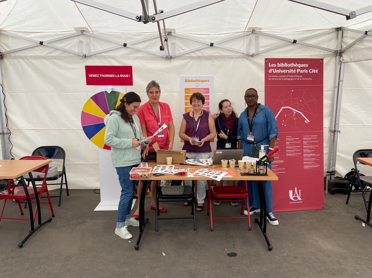 UPCite_Bib's tweet image. Les #JAVA2023, c'est parti ! 📍
Au campus des Grands Moulins d'@univ_paris_cite, venez nous rencontrer et tourner la roue pour tenter de remporter des cadeaux ! 🎁 #JeudiPhoto