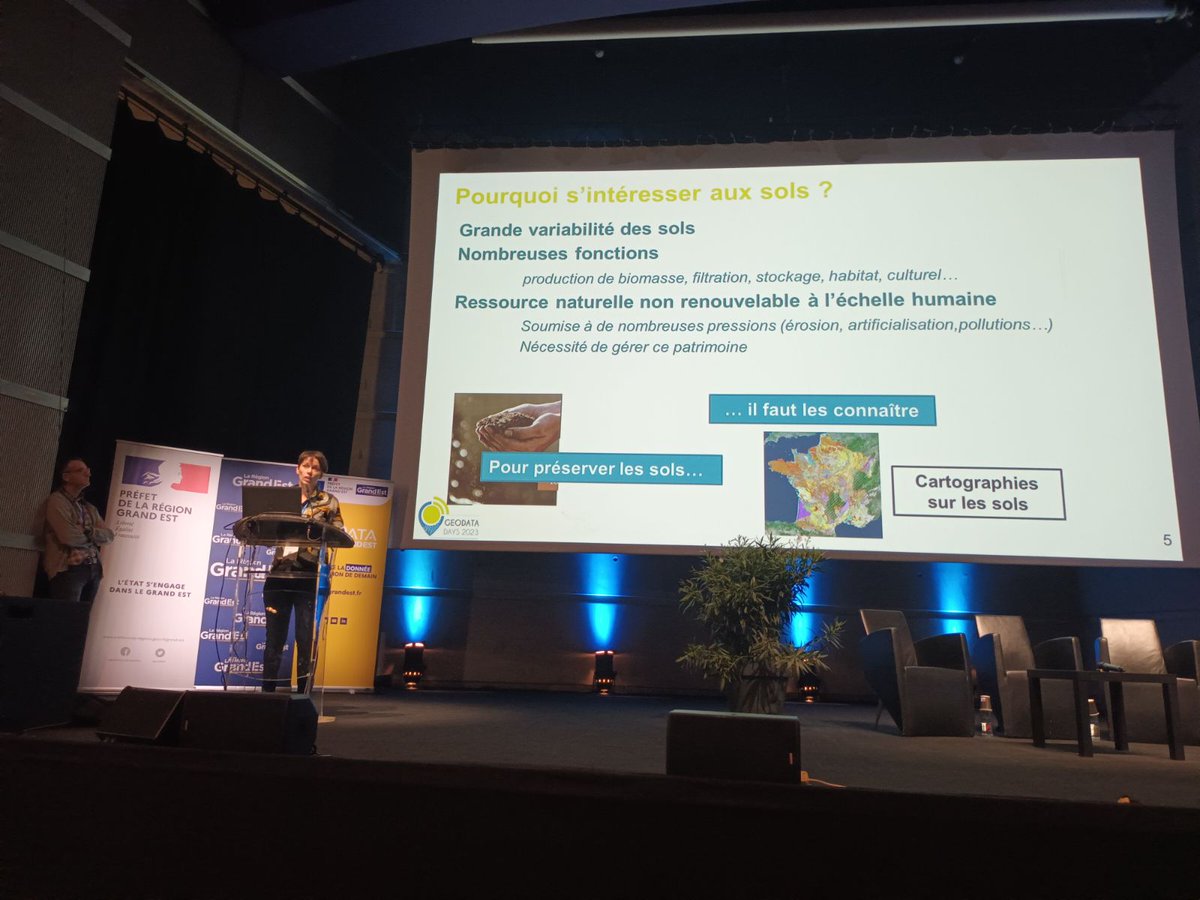 InfoEtSols's tweet photo. Les #sols à l'honneur des #GeoDataDays avec le #Gissol @rmt_sols @PoleTheia https://t.co/URc7wBGkOA