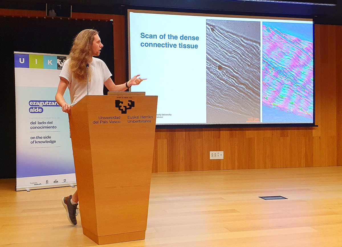 OpticsOlomouc's tweet photo. Martin Bielak @TweetMartas presenting deep learning aided microendoscopic polarization sensing at AI Photonics conference #AIPhotonics @aiphotonics1 @OpticsOlomouc @prfupol https://t.co/mhtazpsYh3