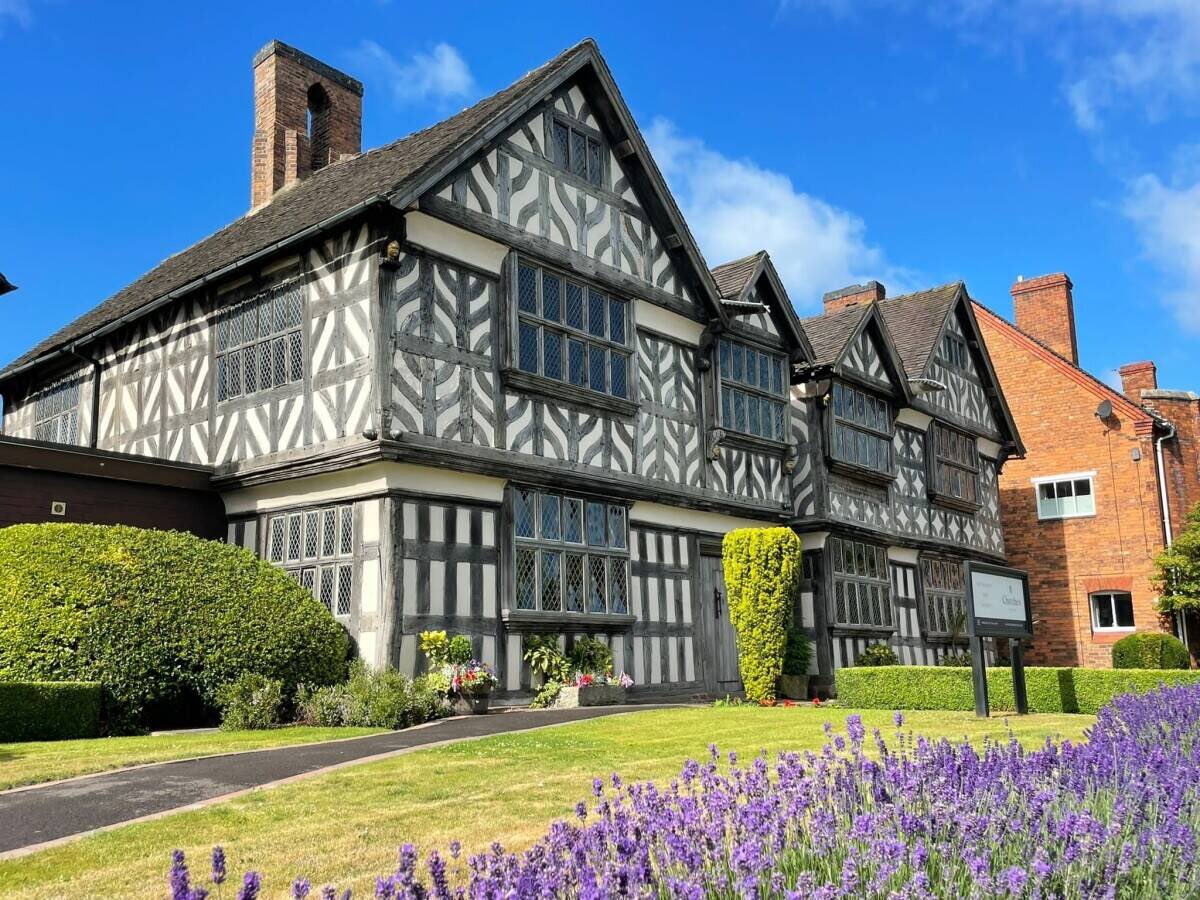 .<a href="/ChurchesMansion/">Churches Mansion</a> is up for lease if anyone wants to run an exclusive venue?
#Nantwich
#CheshireLife

rightbiz.co.uk/buy_business/f…