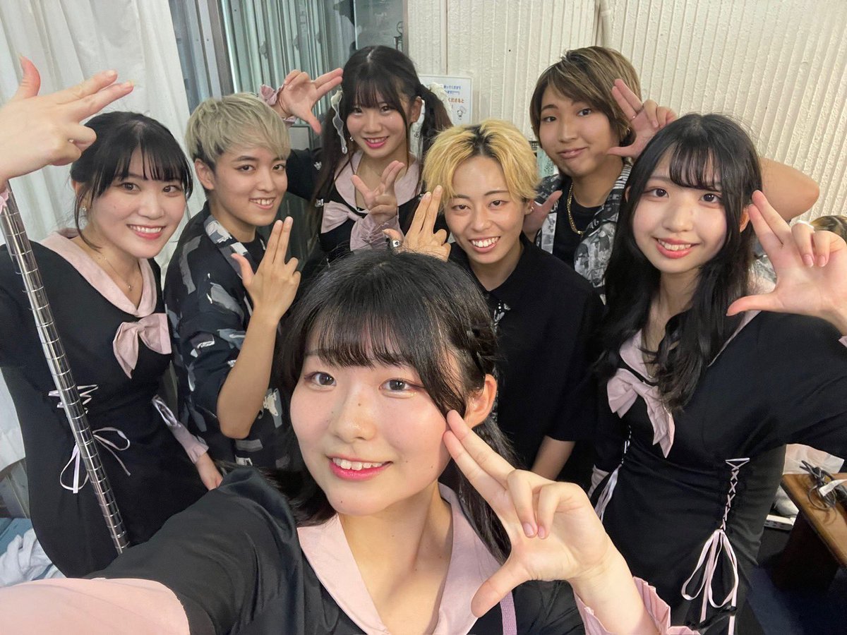 kaho_matsushima's tweet image. 先日 #SPADES の皆さんとパシャリ📸

パフォーマンスもかっこよかったです✨
また共演出来たら嬉しいな😌