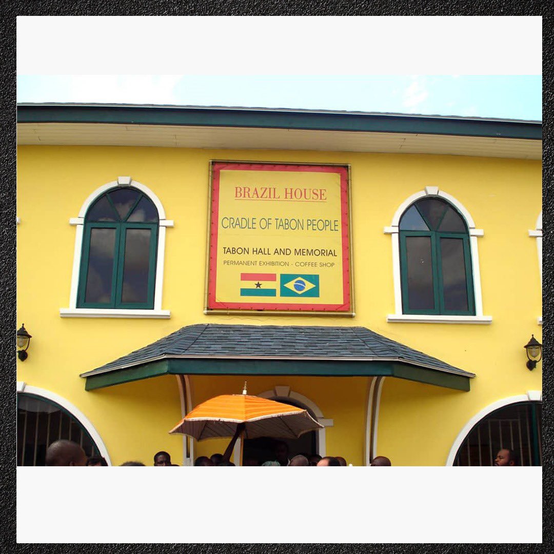 GhanaDeluxe's tweet photo. What do you know about the Brazil House in Ghana?
Simply, it serves as a repository of the heritage left behind by Afro-Brazilian settlers who discovered a new home along the shores of Accra.
#Brazilhouse #acienthouse #Ghanadeluxe #ThrowbackThursday https://t.co/18BkqV7QL9