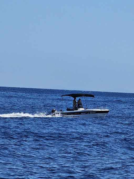 Trudno się to prowadzi? Zastanawiam się nad wypożyczeniem do filmu na morzu 😈 https://t.co/cqErpGDo0<a href="/tag/nowezdjecieprofilowe"class="tags"><span>#nowezdjecieprofilowe</span></a>