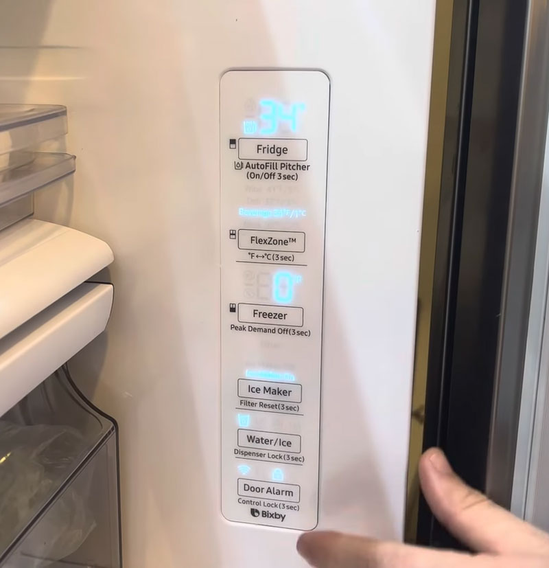 TechnicalPuruji's tweet photo. Samsung Refrigerator stopped working after a power outage. Here we have a detailed guide on How to reset a Samsung refrigerator for free at home. https://t.co/k8BZ5KH9z3