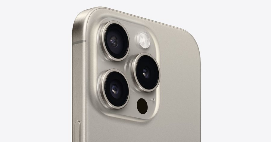 TechExploreX's tweet photo. #iPhone15Pro's A17 Pro chip offers 10% faster performance compared to the A16 Bionic, reveals Geekbench. https://t.co/4N90zA2OQu