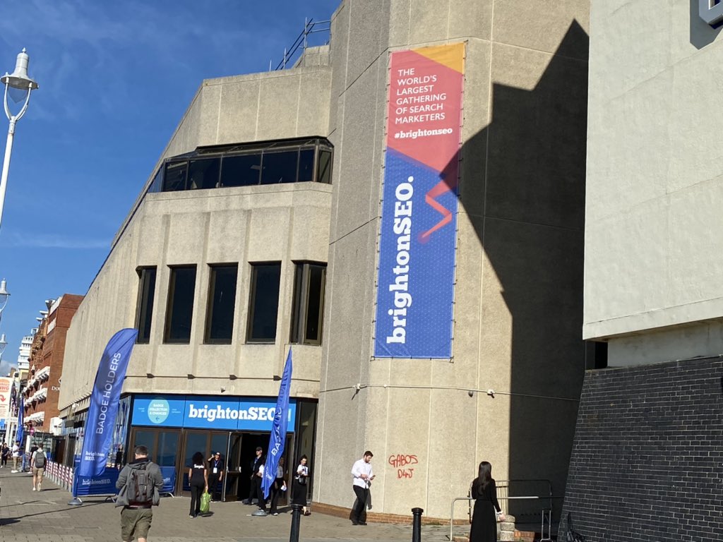 Speaking tomorrow at #brightonseo 😍 

see you 😀