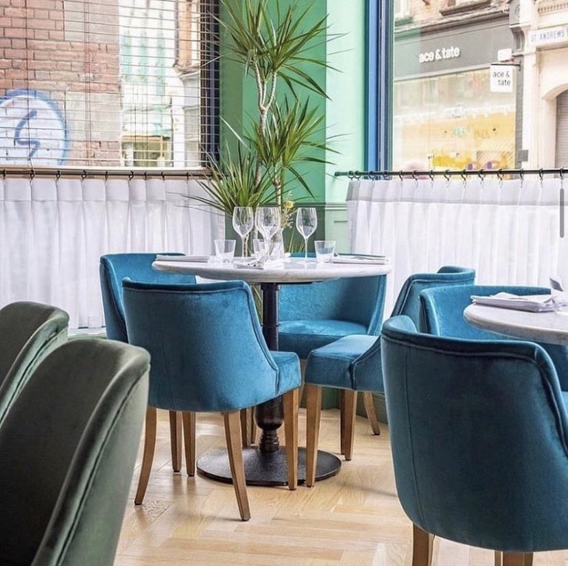 Grab a window seat and watch the world go by this Lunch time 🍴 

Check out menu out online for the lunch time specials #linkinbio 

#thursday #foodstagram #dublindining #dublineats #dublinstagram #irish #food #irishfood #irishfoodproducers #jamieoliver