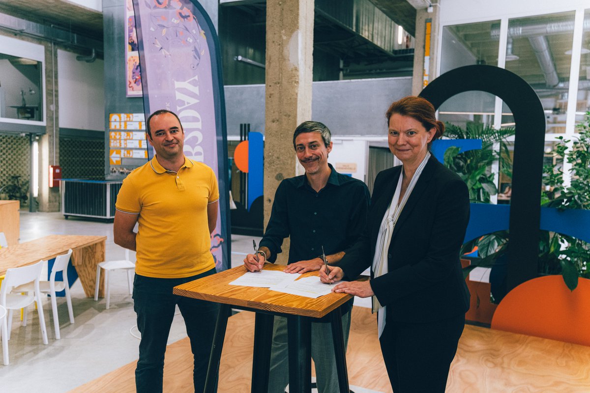 CantineNantes's tweet photo. 🚄Nous avons le plaisir d’annoncer notre partenariat  avec @SNCFConnectTech, le leader du numérique et du e-commerce français dans le secteur des mobilités !

⚡️Ensemble, notre but est de dynamiser l’innovation &amp; de favoriser les liens entre les profils tech de notre écosystème ! https://t.co/tNmxnmKQxD