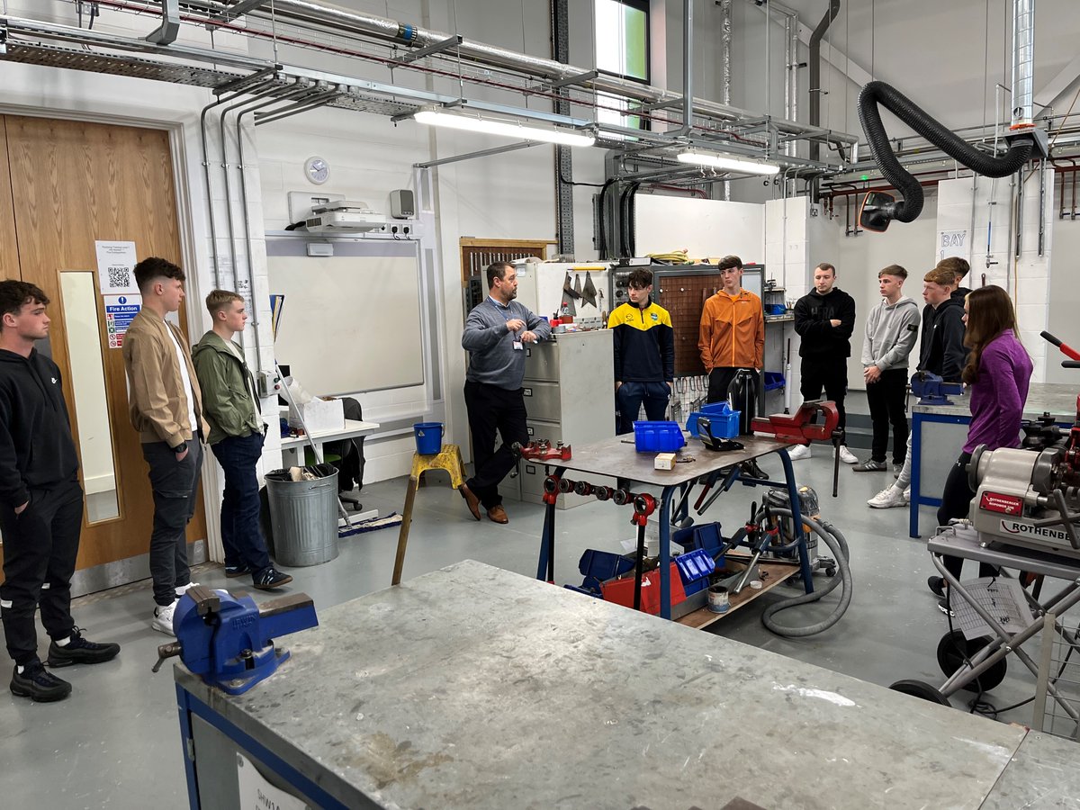 Leeds College of Building (@weare_lcb) on Twitter photo Read how we're delivering a Level 3 #Electrical #apprenticeship & a Level 3 #BuildingServices apprenticeship to a total of 20 new #apprentices after renewing our #partnership with <a href="/Engineering_SES/">SES Engineering Services Ltd</a> 👷♀️👷♂️
👉bit.ly/44NFebe
#Engineering #Apprenticeships #Careers #MakeItHere Read how we're delivering a Level 3 #Electrical #apprenticeship & a Level 3 #BuildingServices apprenticeship to a total of 20 new #apprentices after renewing our #partnership with <a href="/Engineering_SES/">SES Engineering Services Ltd</a> 👷♀️👷♂️
👉bit.ly/44NFebe
#Engineering #Apprenticeships #Careers #MakeItHere