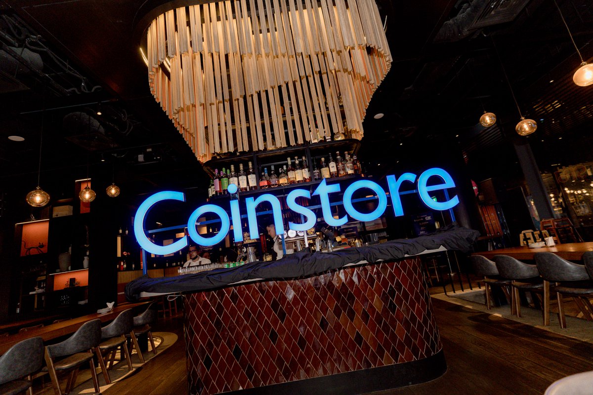 CoinstoreExc's tweet photo. ๐ธ The venue for the 19th Cryptalk: GameFi Night is more than just talks. From barrels of alcohol to a DJ table, we're mixing insights with a dash of fun! ๐ฅ๐ถ Swipe to explore the space. ๐
#Coinstore #Token2049 #AfterParty #Cryptalk #GameFiNight https://t.co/yL46w9WAqv