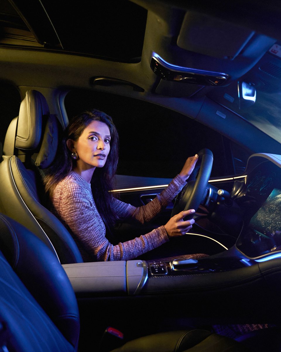 MercedesBenzME's tweet photo. تغمرك EQS SUV بإحساس من الفخامة أينما كانت وجهتك.
​
اكتشف المزيد: ​https://t.co/nt9hLdtIk1 

المصدر: @a_algergawi

#MercedesBenzME #EQSSUV​ #ProgressiveLuxury #مرسيدس_بنز https://t.co/cUYlFGn4ot