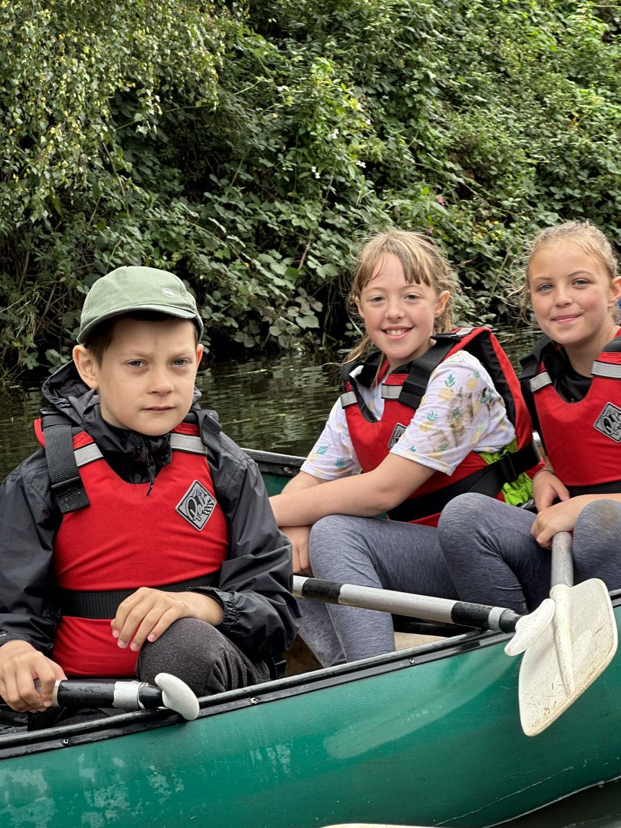 teamthrive22's tweet photo. Canoeing on the River Don!  🛶 https://t.co/skGmYIUh6t