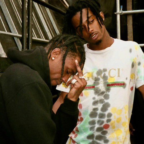 nfr_podcast's tweet photo. Playboi Carti premiered new music with both Travis Scott &amp; Lil Uzi Vert last night 🚨 https://t.co/Bl41pgdB5v