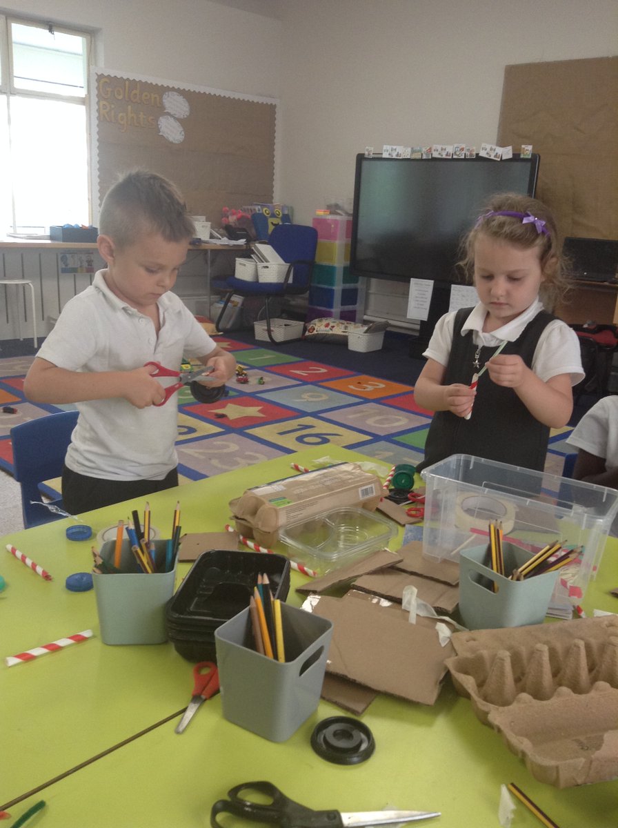 NovaPrimary's tweet photo. In Year 1 we have launched our Line of Enquiry: How has travel and transport changed over time? We investigated the wonderful invention of the wheel and learnt about its importance. We explored toy vehicles, construction sets and made our own cars!
#nostartoofar #wheelygood https://t.co/3iqMsDHn84
