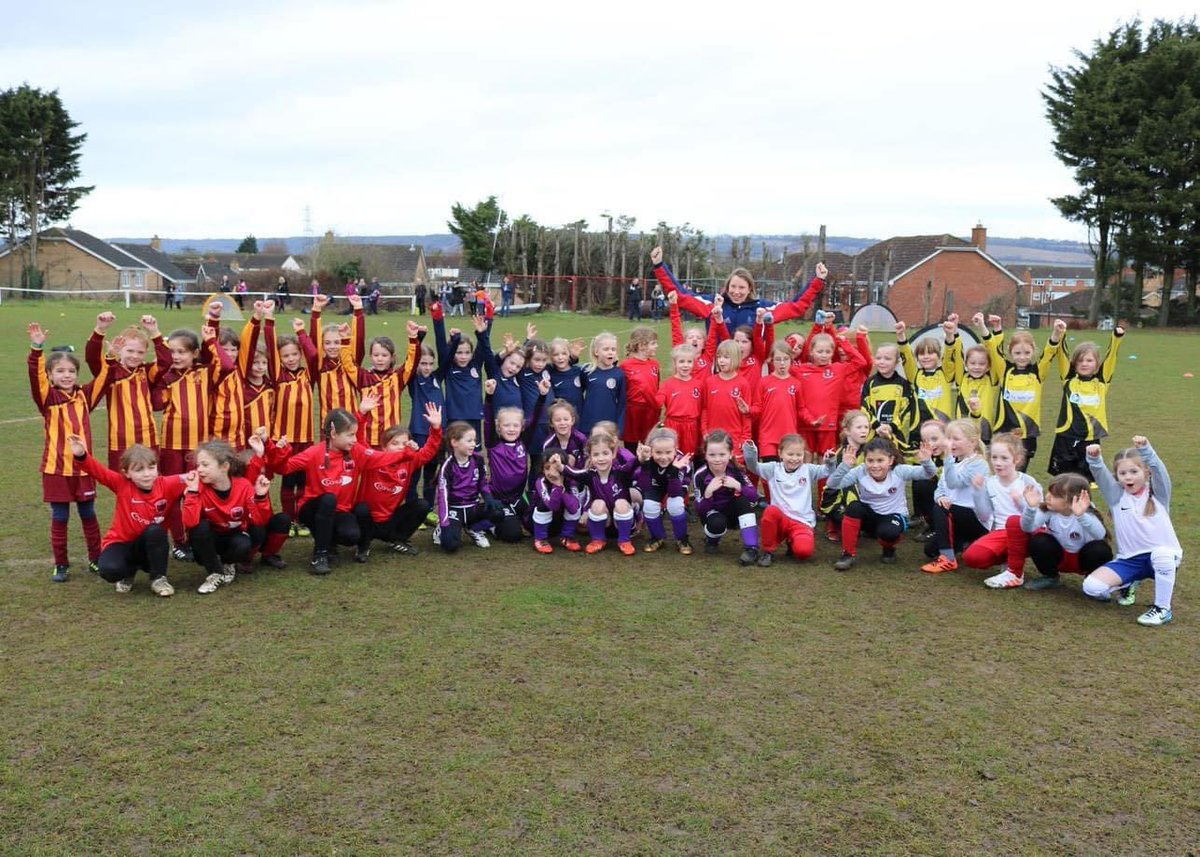 𝑻𝑯𝑹𝑶𝑾𝑩𝑨𝑪𝑲 𝑻𝑯𝑼𝑹𝑺𝑫𝑨𝒀 🟡⚫️

2018 

The then Sports Minister, <a href="/tracey_crouch/">Dame Tracey Crouch</a>  came to our U8 Girls Festival at Larkfield. 

We were joined by <a href="/FCPettsWood/">Petts Wood Football</a> , <a href="/twladiesfc/">TW Ladies FC</a>, <a href="/AnchorianAngels/">Anchorians FC Girls Football ⚽</a> , <a href="/TWFFCgirls/">TWForesters Girls ⚽️</a>, <a href="/Junior_Reds_FC/">Junior Reds FC</a>  &amp; <a href="/OtfordUnitedFC/">Otford United FC</a> 

#kentgreenunited ♻️