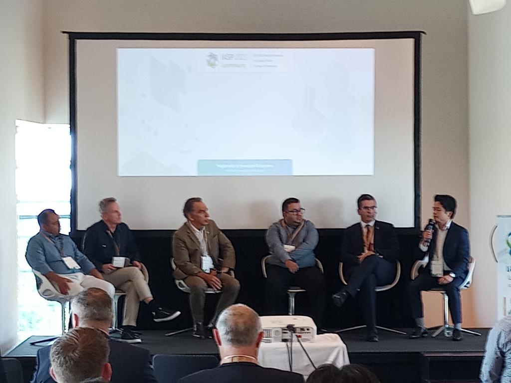 TorralbasLuis's tweet photo. #IASP2023. Panel sobre la adaptación de jóvenes iniciativas de PCyT al mundo actual. Importantes experiencias para nuestras organizaciones en #Cuba. Retos y oportunidades. #CreceCon3CE https://t.co/qgLhvbSYVQ