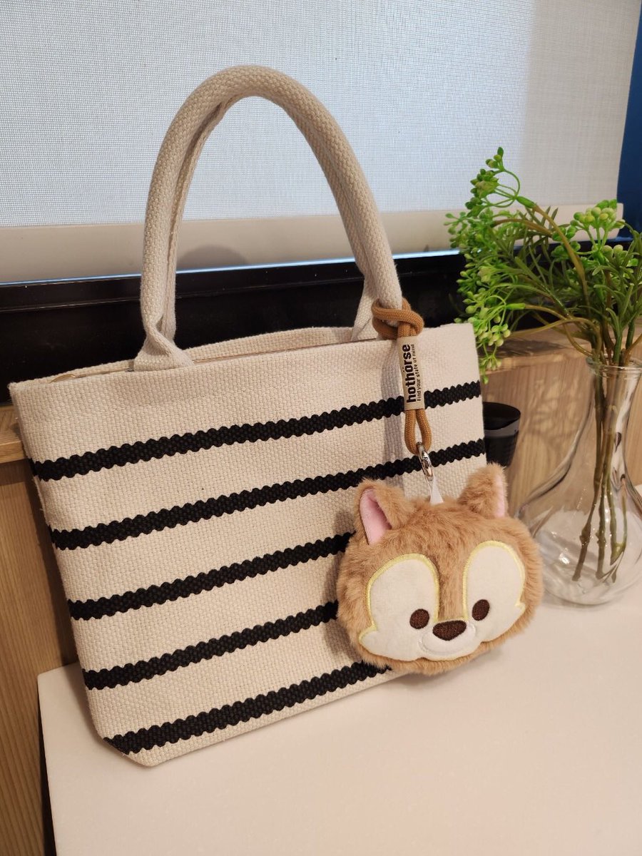 biscuittcn's tweet photo. 🌵Squirrel shopping bag  ส่งฟรี! 
พวงกุญแจน้องกระรอกไปด้วยทุกใบ 

 size : 25x18x5cm
♡ price : 230.-

* มี 1 สี ครีม* https://t.co/bDYmsSsmU2