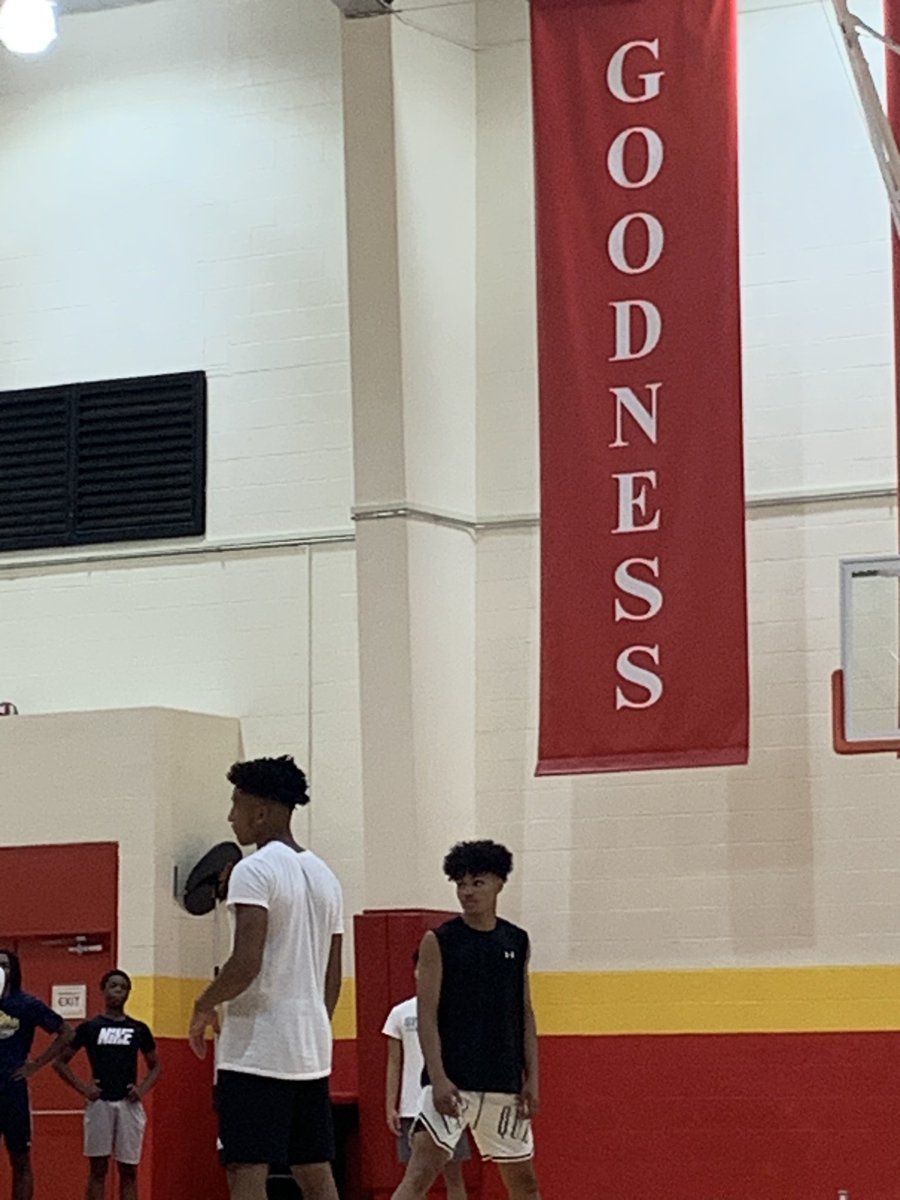 Jcao_2's tweet photo. This past weekend I had a great time at the University of St. Thomas prospect camp https://t.co/NDTS7zFqc8
