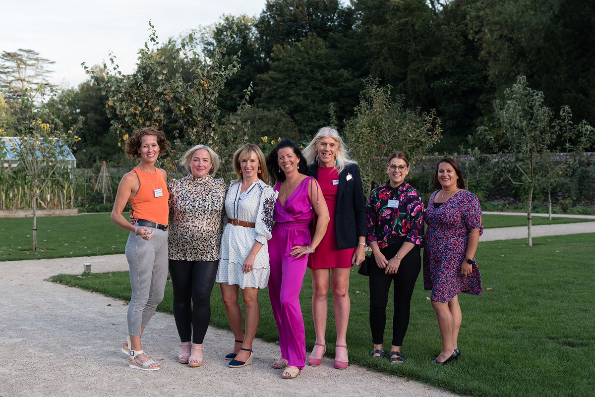 Ladies Lunch Clubs tweet media