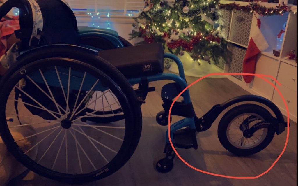 This morning while rushing to get between stations i left my freewheel attachment on the train at glasgow central from east kilbride. If anyone finds it please please can you contact me or hand in to lost propert 🥺 <a href="/ScotRail/">ScotRail</a> <a href="/NetworkRailGLC/">Glasgow Central</a> #glasgowcentral