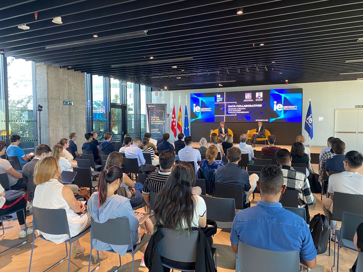 ieGovernance's tweet image. Yesterday we had the honor to host @sverhulst (@TheGovLab ) for an interesting fireside chat on #datacollaboratives. 
If you missed the conversation, you can now access our latest policy brief to check his proposals for a healthy #dataeconomy

🔗ie.edu/cgc/research/n…