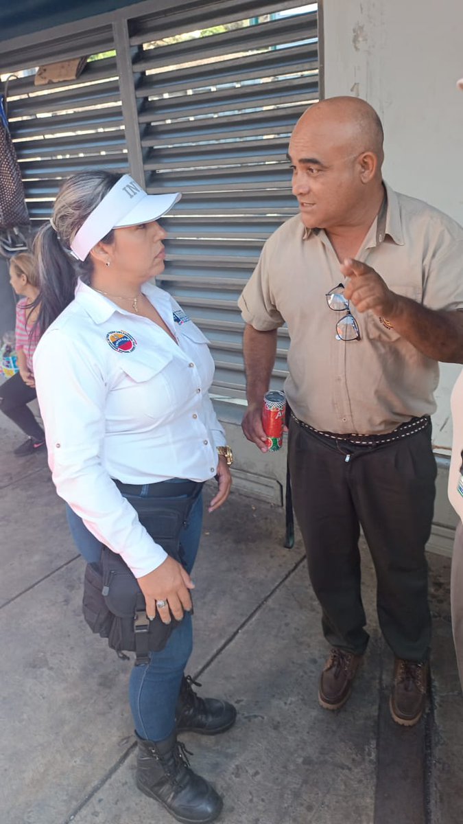 tuseguridadesim's tweet image. #Sep12| Los Funcionarios de la @ORMinDefensa Desplegados a primeras horas de la mañana supervisando paradas de La Redoma La India, Bellas Artes y Chacaito con el fin de que transportistas cumplan tarifas establecidas en Gaceta Oficial.
#MundoPluriplural