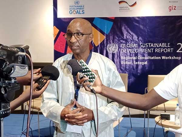 URGENT: Lancement du Rapport mondial sur le développement durable 2023 ce mardi 12 septembre à New York
<a href="/ihathie/">Ibrahima Hathie</a> chercheur émérite à <a href="/IPAR_ThinkTank/">IPAR_Think-Tank 🇸🇳</a>  fait partie des 15 scientifiques désignés par le Secrétaire des nations Unies pour préparer ce rapport.
👉sdgs.un.org/gsdr/gsdr2023