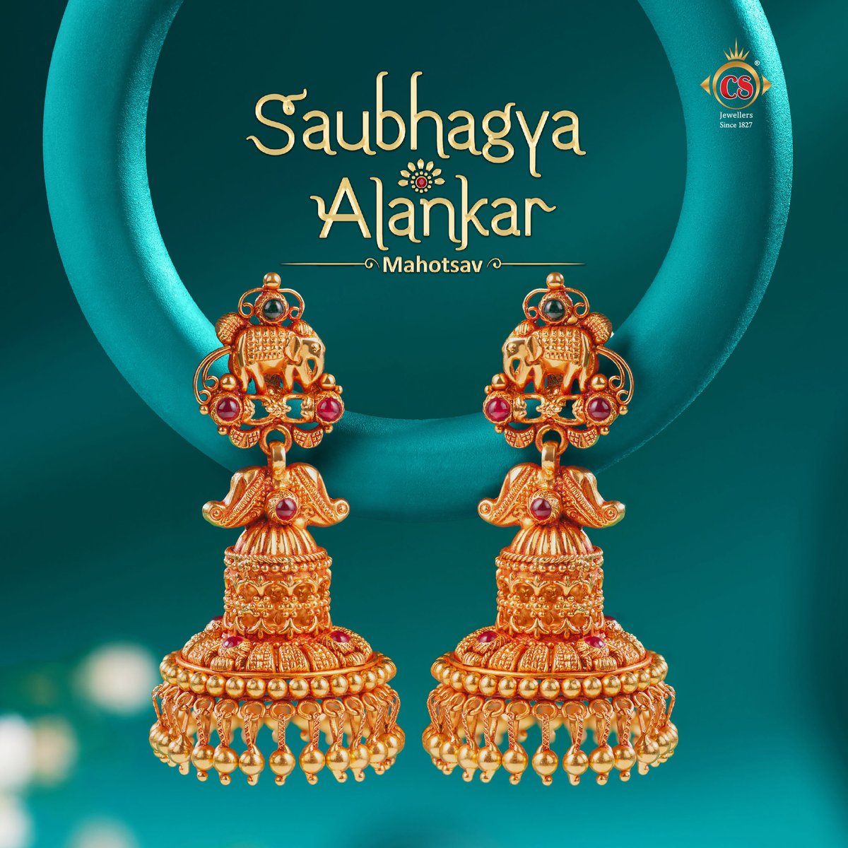ChandukakaS's tweet photo. Inspired by the opulence of Indian heritage, this regal elephant jhumki is a must-have for every woman for the festive season.😍
.
Locate our stores@ https://t.co/25ATa3HeTx 
Toll-Free No 📞: 1800 267 0999
.
#csjewellers #saubhagyaalankarmahotsav  #goldearings #jhumkas #offer https://t.co/5HwD3fM2nV