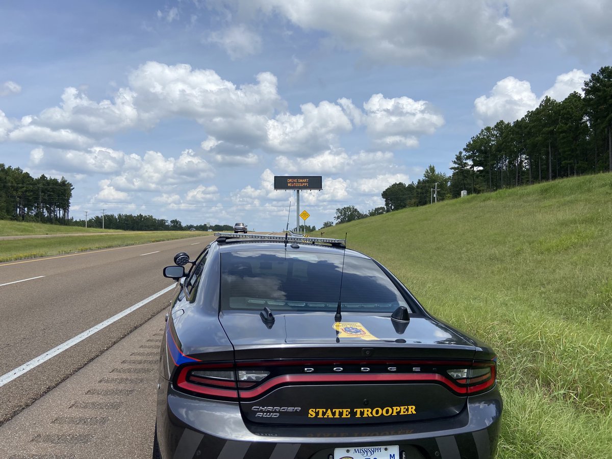 MHPTroopF's tweet image. As you head out for work, school or just passing through the state, let's all do our part to drive smart! #DriveSmartMS #OperationSTOP