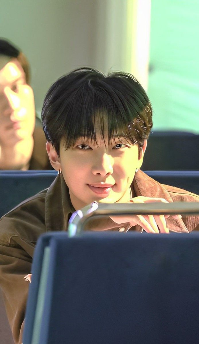 For91809180's tweet photo. happy birthday 🎂🎈🎈
#HappyBirthdayNamjoon #NamjoonDay https://t.co/jiXrpS8hKQ