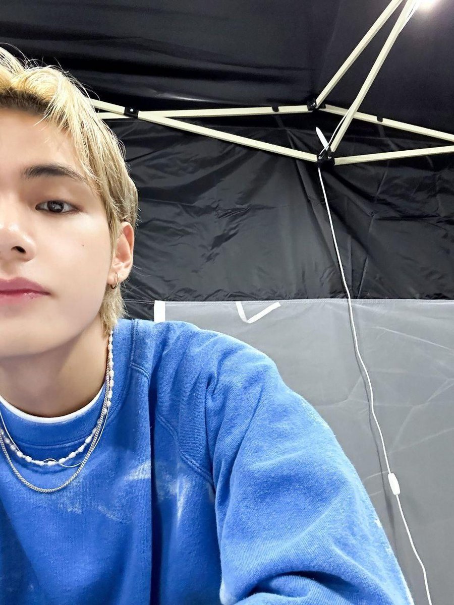 thvnnndy's tweet photo. So cute
#weverse #BTSV #v #taehyung #kimtaehyung #Libya #taekook #vkook #kookv #BTSARMY #bangtan #ประชุมสภา https://t.co/MVIKPiTYiS