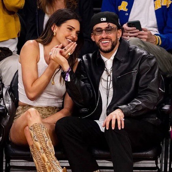 PopBase's tweet image. Bad Bunny on his relationship status with Kendall Jenner:

“They [friends and family] are the only ones to whom I have to clarify anything. As for Juliana Dominguez from Mississippi, I have nothing I need to clarify to her. Never. About anything”