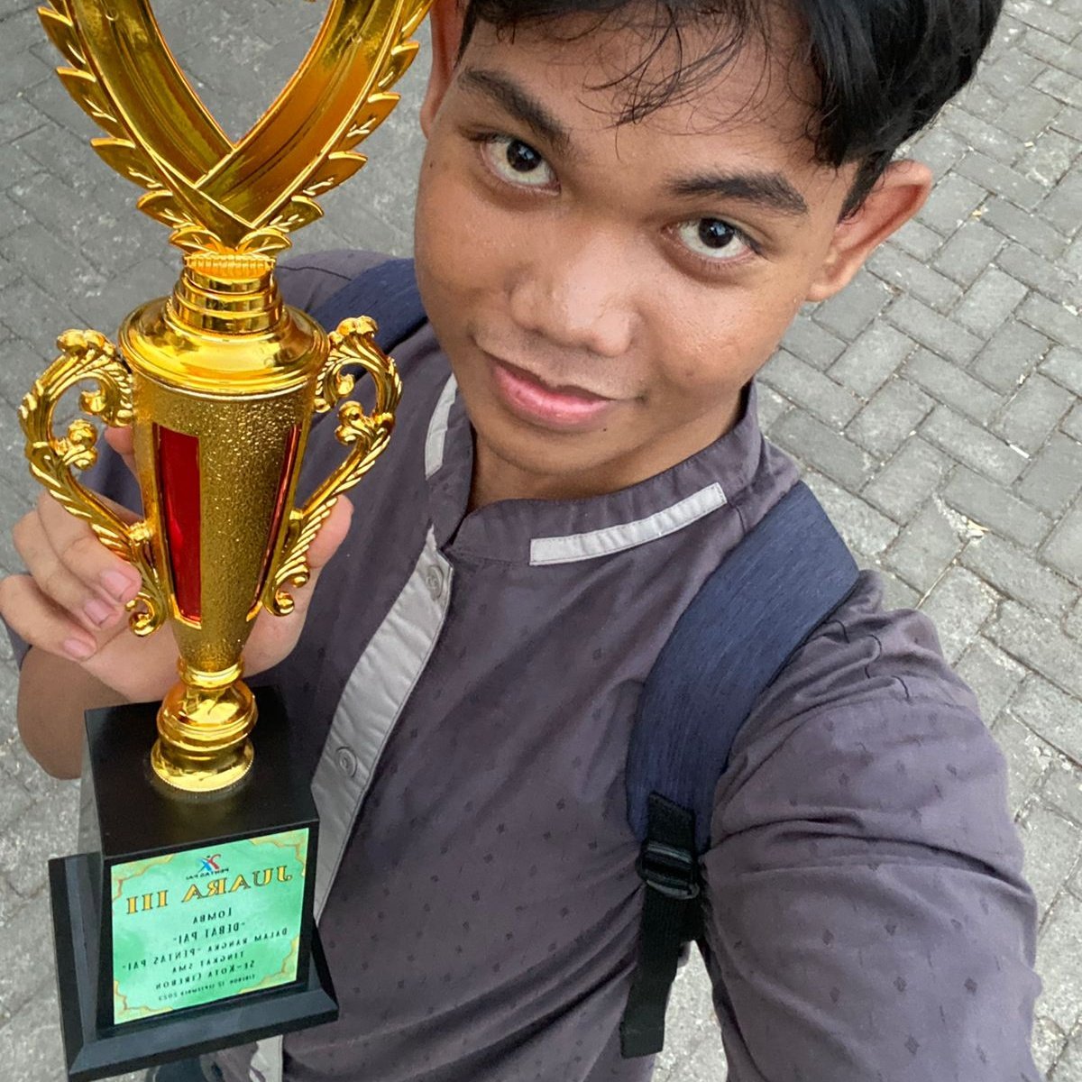 dhobii_'s tweet photo. Aku dapet juara yey debat nyaa!! https://t.co/rqVzZJBsuO