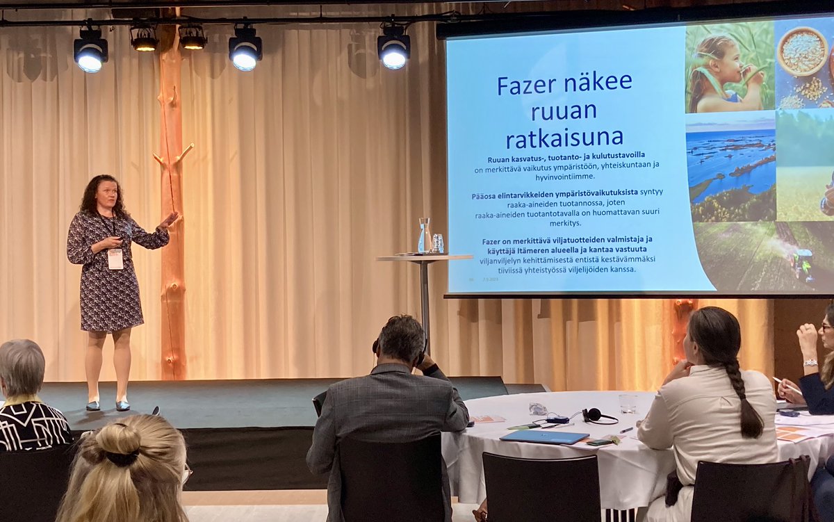 Fazer (@fazergroup) on Twitter photo Vastuullinen ruokaketju käyttää kaiken raaka-aineen hyväkseen - meillä akanaakaan ei mene kaurasta hukkaan, kertoo <a href="/anttila_heli/">Heli Anttila</a> Fazer Makeisten tuotekehitysjohtaja ja Fazer-konsernin yhteiskuntasuhteiden johtaja. #NoBS23 #rohkeastivastuullisuudesta Vastuullinen ruokaketju käyttää kaiken raaka-aineen hyväkseen - meillä akanaakaan ei mene kaurasta hukkaan, kertoo <a href="/anttila_heli/">Heli Anttila</a> Fazer Makeisten tuotekehitysjohtaja ja Fazer-konsernin yhteiskuntasuhteiden johtaja. #NoBS23 #rohkeastivastuullisuudesta
