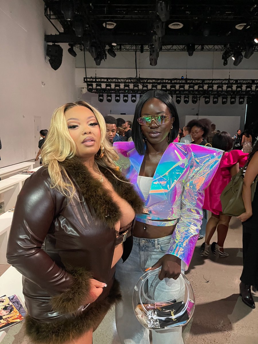 mefeater's tweet photo. Our beautiful client @maiyathedon and Fashion Influencer @AmandaFinesse at the Falguni Shane Peacock SS24 #NYFW show Creative Directed by @LUXURYLAW 💕 https://t.co/lii1bHp93R