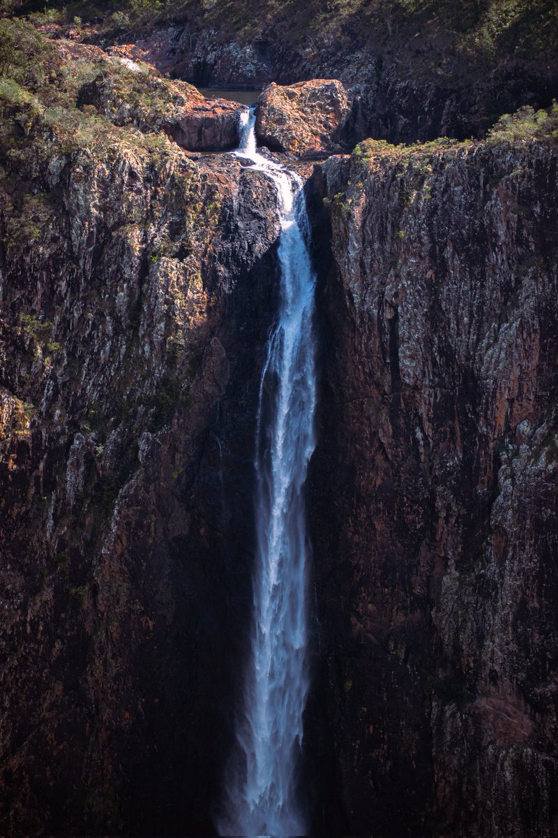 Went to the biggest waterfall in Australia, Wallaman Falls, over the weekend.

Much bigger than I had expected tbh. Very cool. 

#naturelovers #waterfall #Queensland #Australia