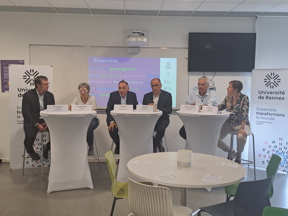 ENSCR (@enscr) on Twitter photo Conférence de presse <a href="/RennesUniv/">Université de Rennes</a>. La décarbonation des activités de l'industrie chimique (projet #Decarbochim) permettra de proposer des contenus de formations rénovés et recontextualisés et des équipements aux étudiants chimistes de l'#ENSCR et de l'IUT de chimie de Rennes. Conférence de presse <a href="/RennesUniv/">Université de Rennes</a>. La décarbonation des activités de l'industrie chimique (projet #Decarbochim) permettra de proposer des contenus de formations rénovés et recontextualisés et des équipements aux étudiants chimistes de l'#ENSCR et de l'IUT de chimie de Rennes.