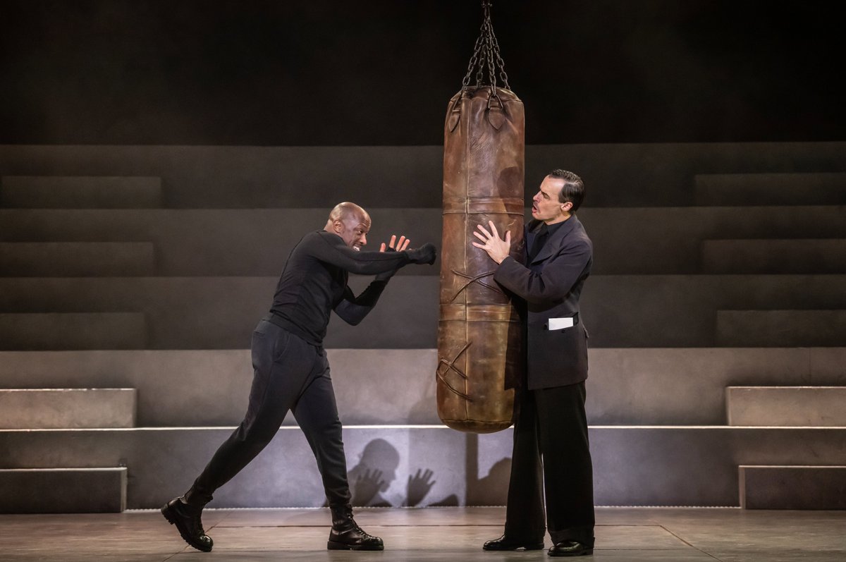 To celebrate the National Theatre's 60th birthday, Clint Dyer's production of Othello will be streamed for free on YouTube ⚔️

Join Shakespeare's iconic tragedy of love and revenge on 19 October at 7pm.