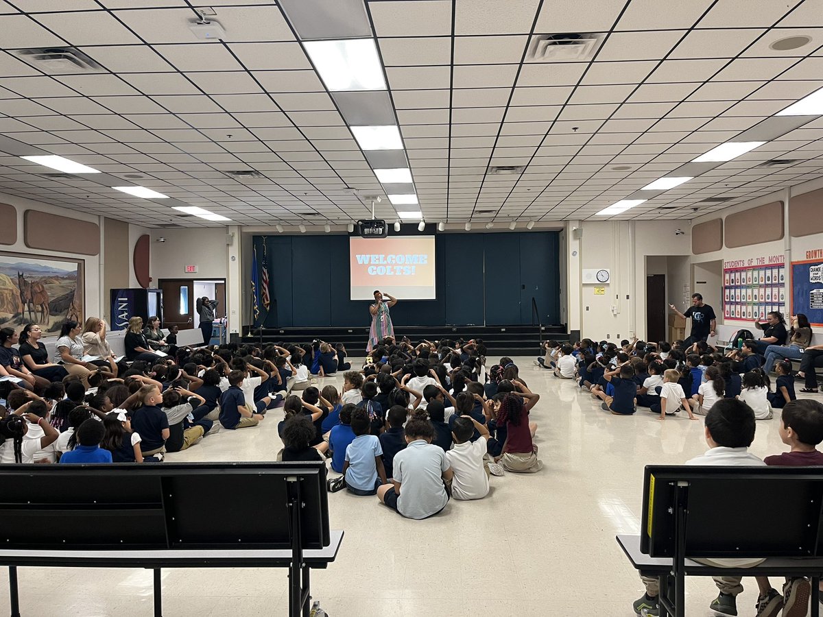 ColtsCunningham's tweet photo. First assembly for the 2023-24 school year 🥰 https://t.co/HFXv6h6jCX