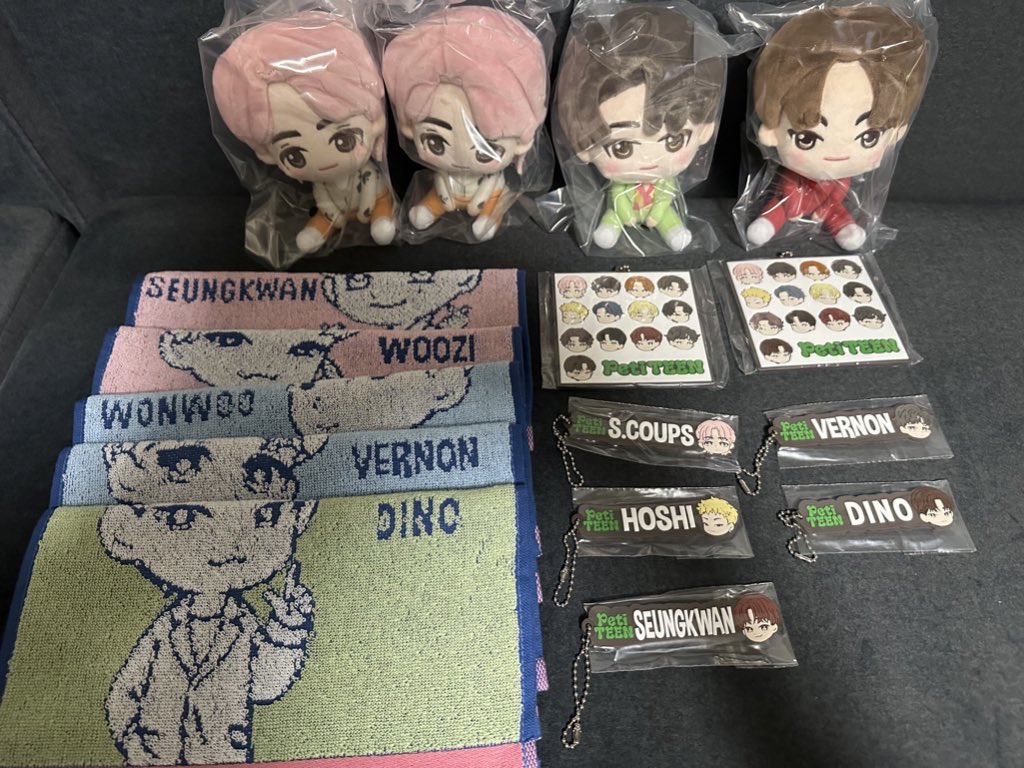 SVT_strawberry's tweet photo. SEVENTEEN ローソン 一番くじ

［譲］写真のもの

［求］ぬいぐるみジョンハン>ハンドタオルジョンハン

ジョンハンのぬいぐるみ激求なので、
譲:求＝1:○ のようにいくつでも可能ですので、お気軽にリプやDMお願いします!!

 #SEVENTEEN1番くじ  #SEVENTEEN交換  #ローソン https://t.co/KIObWGN8fh
