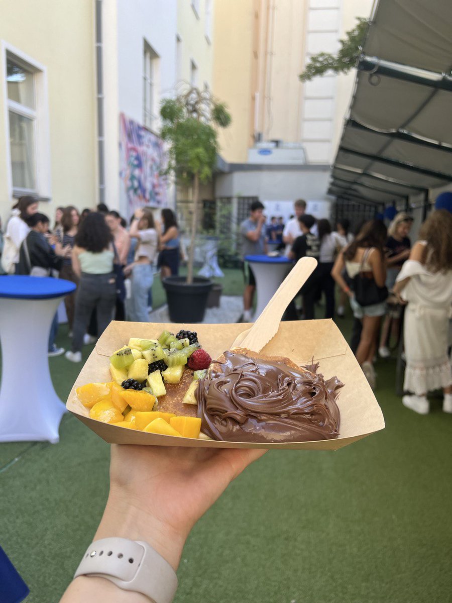 UNYP's tweet photo. Pancakes flew off the griddles as we launched Orientation Week with a bang! 🥞 From engaging ice-breakers to an insightful UNYP tech seminar, we ensured our students' transition was as smooth as our pancake batter. 📚💻 #OrientationWeek #FirstDayFeels #UNYP https://t.co/O86sDG1spQ